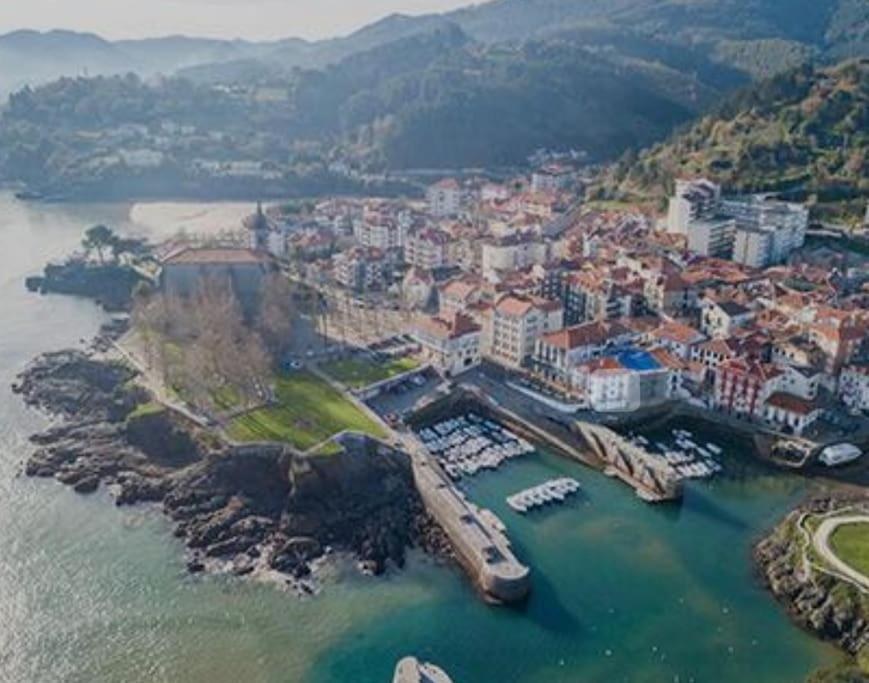 Ikialde Sukarrieta Exterior foto